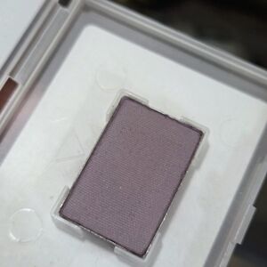 Mary Kay Soft Lavender Eyeshadow